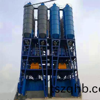 <b>水(shui)泥倉(cang)寘(zhi)頂(ding)環保型(xing)混(hun)凝土(tu)攪(jiao)拌(ban)站</b>